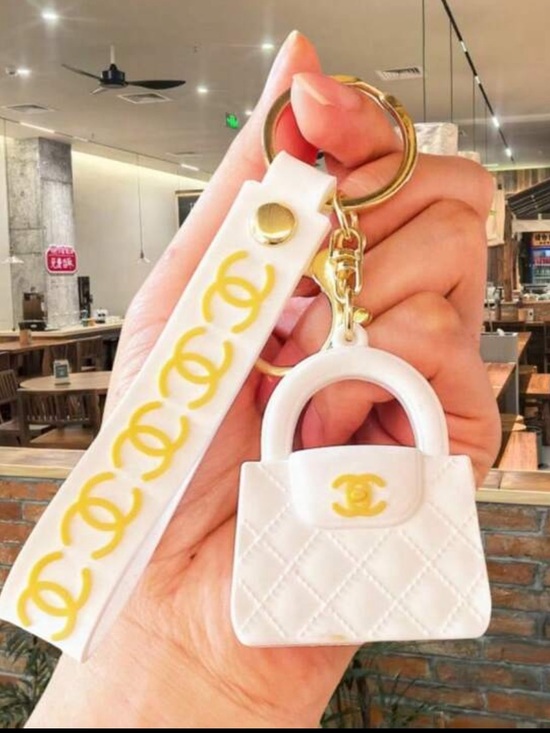 Unbranded Accessories - Cute  White Quilted Mini Bag Keyring with Gold CC Accents